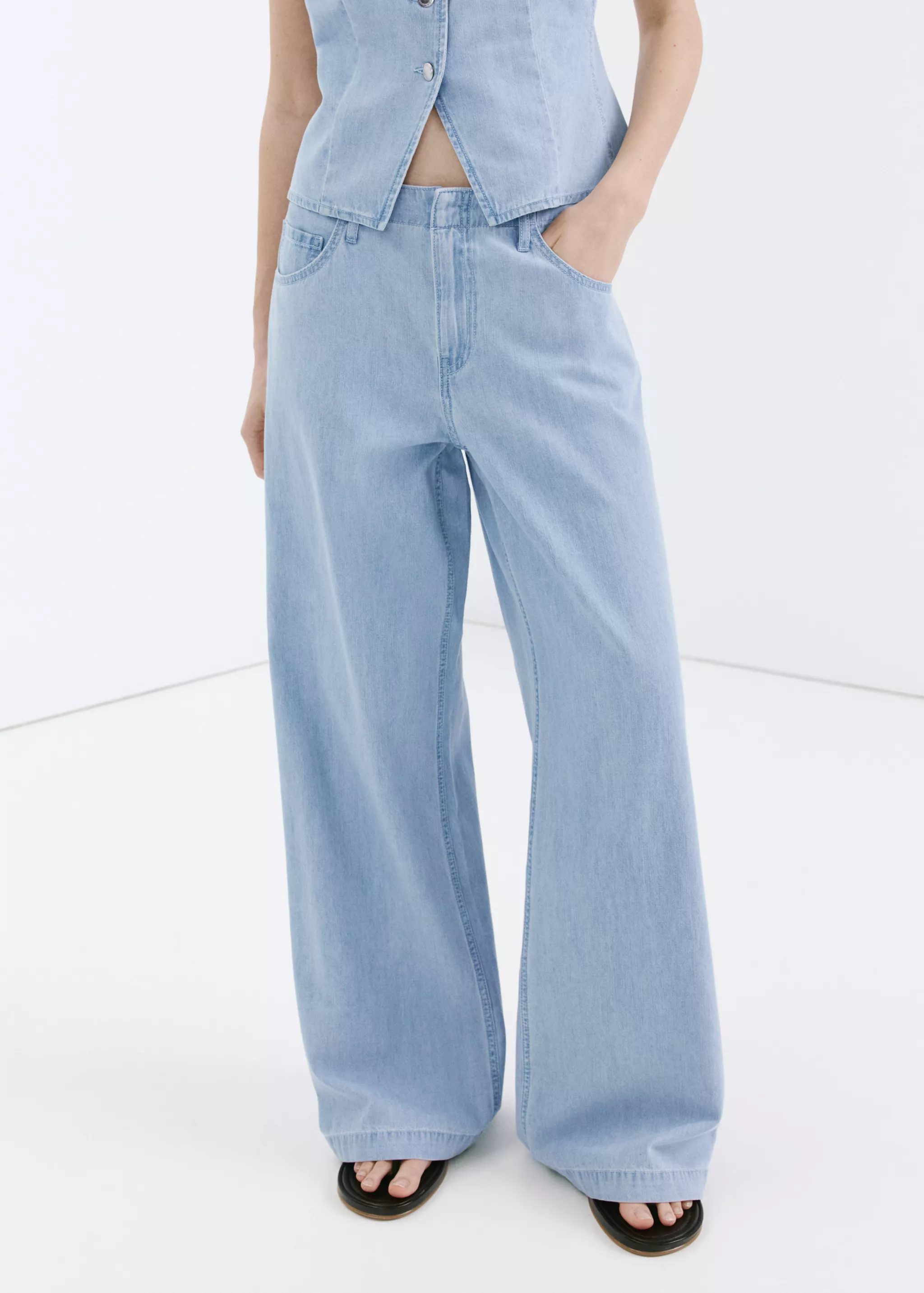 Wide Leg Mid-Rise Jeans - Women | Mango Usa