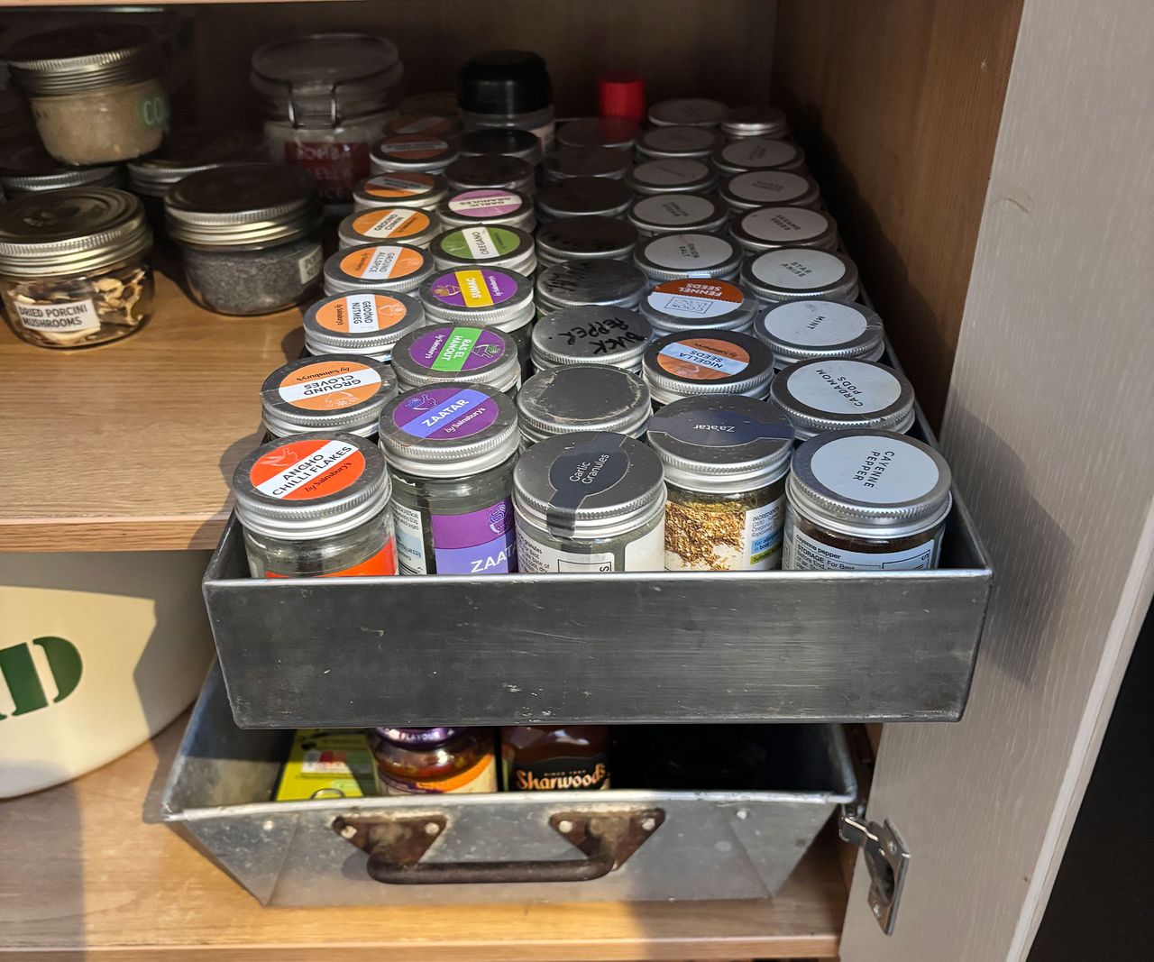 metal tray for spices