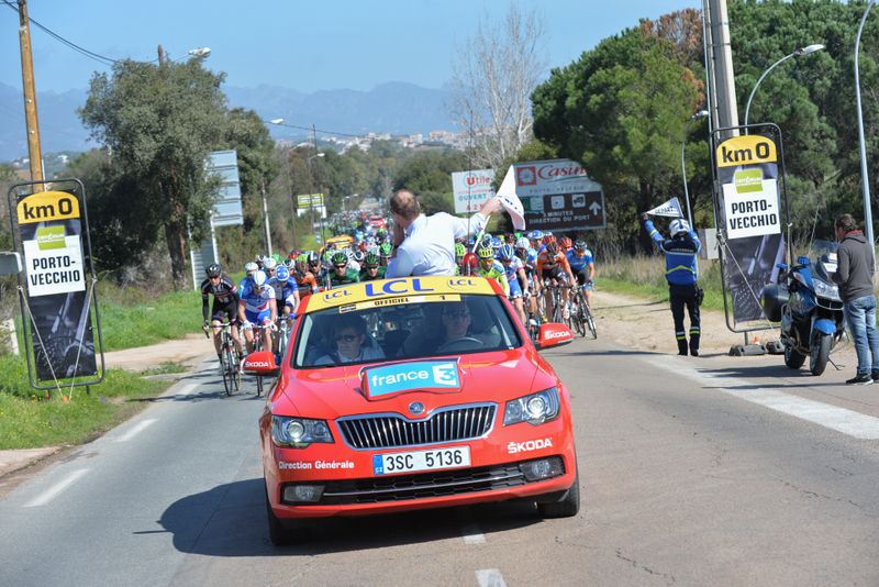 Christian Prudhomme gets stage three underway