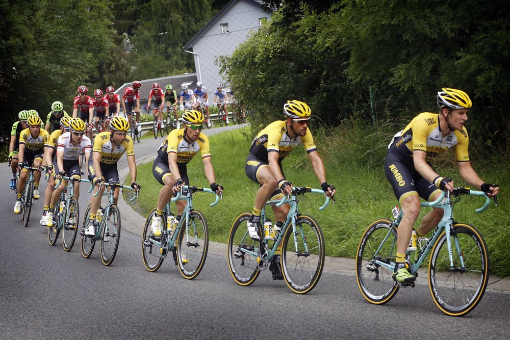LottoNL-Jumbo lead the chase before the race burst into life
