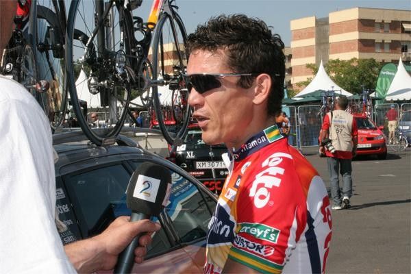 Robbie McEwen interviewed before the start