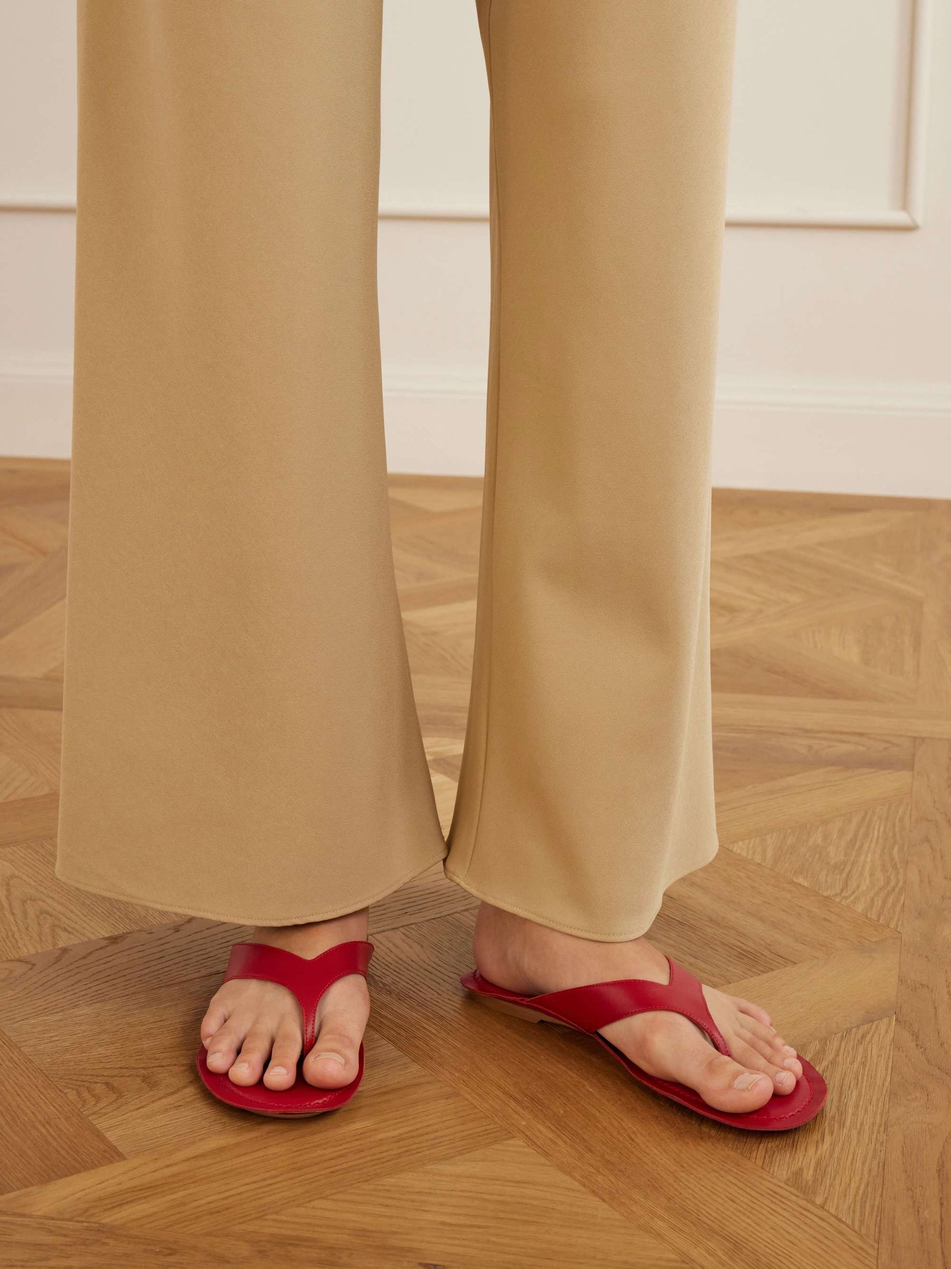 The San Diego Leather Thong Sandals