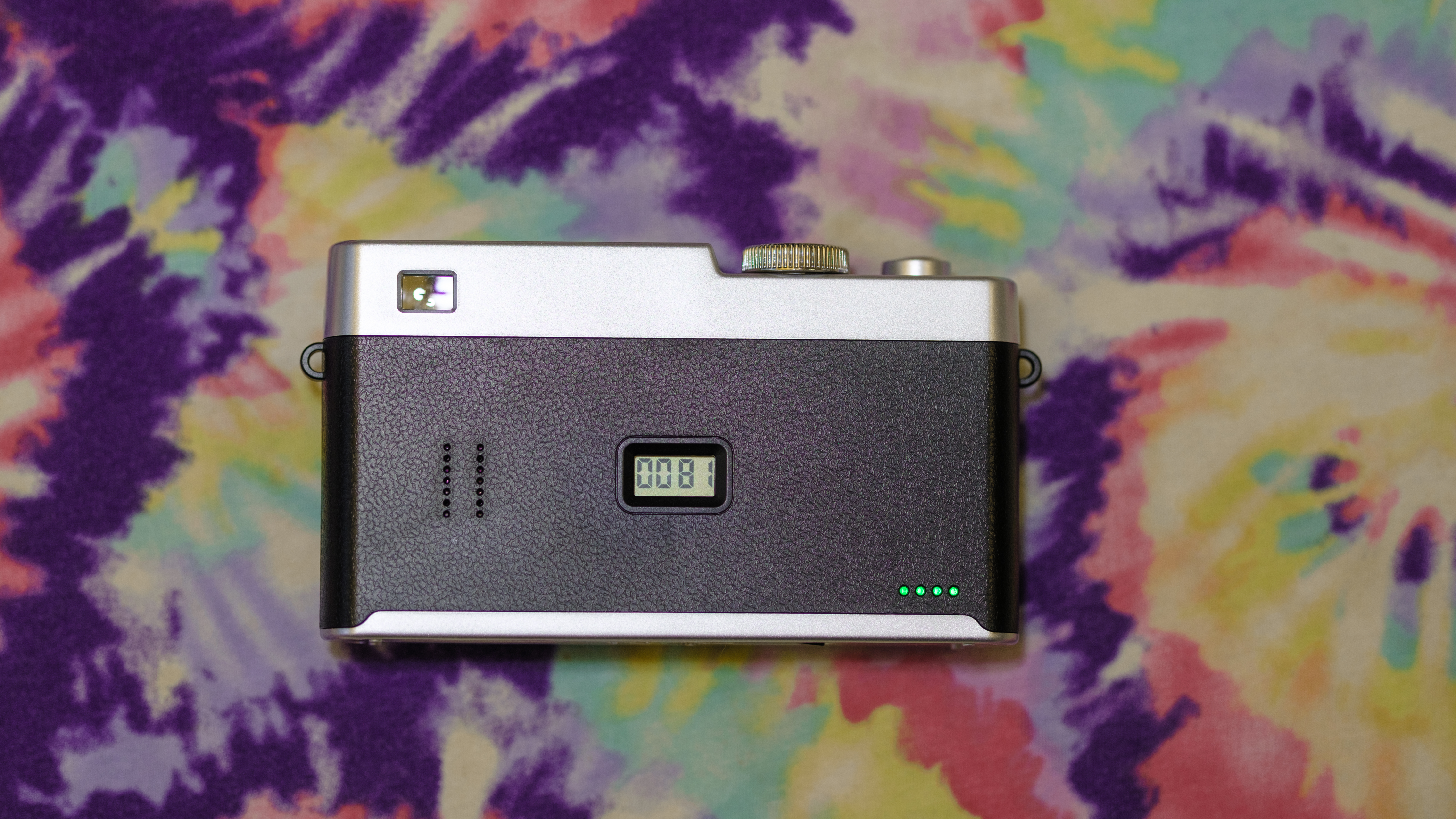 The Camp Snap CS-Pro on a colorful background