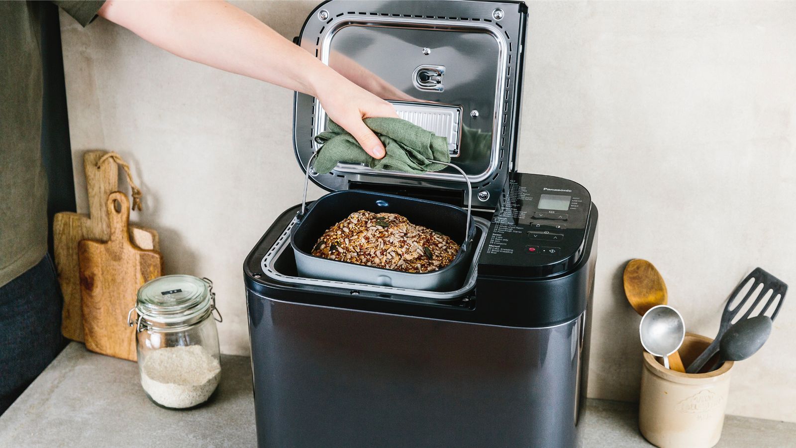 Panasonic SD-YR2540 review: home bread making made easy | T3