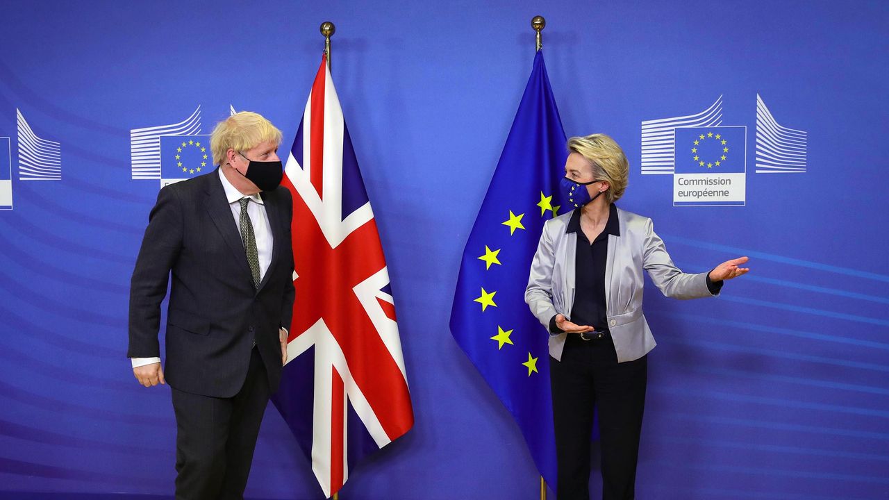 Boris Johnson and Ursula von der Leyen