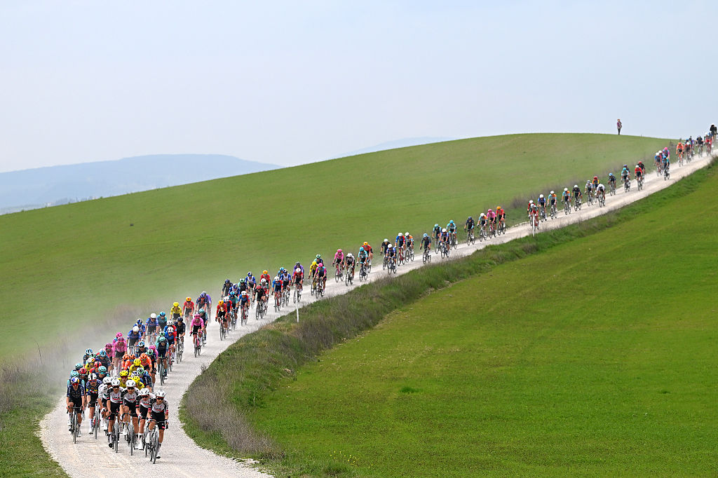 SIENA, ITALY - MARCH 07: A general view of the peloton passing through a landscape during the 20th Strade Bianche 2026 a 203km one day race from Siena to Siena / #UCIWT / on March 07, 2026 in Siena, Italy. (Photo by Tim de Waele/Getty Images)