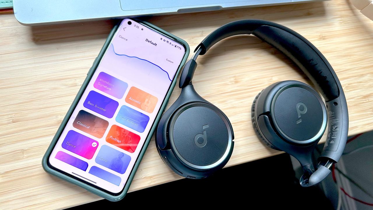 Anker Soundcore H30i with app