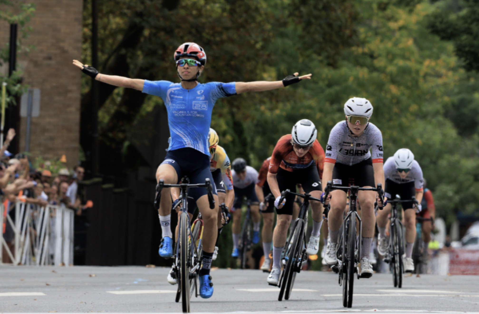 Marles Mej&amp;iacute;as (Virginia's Blue Ridge TWENTY28) wins 2026 Bucks County Classic in Pennsylvania