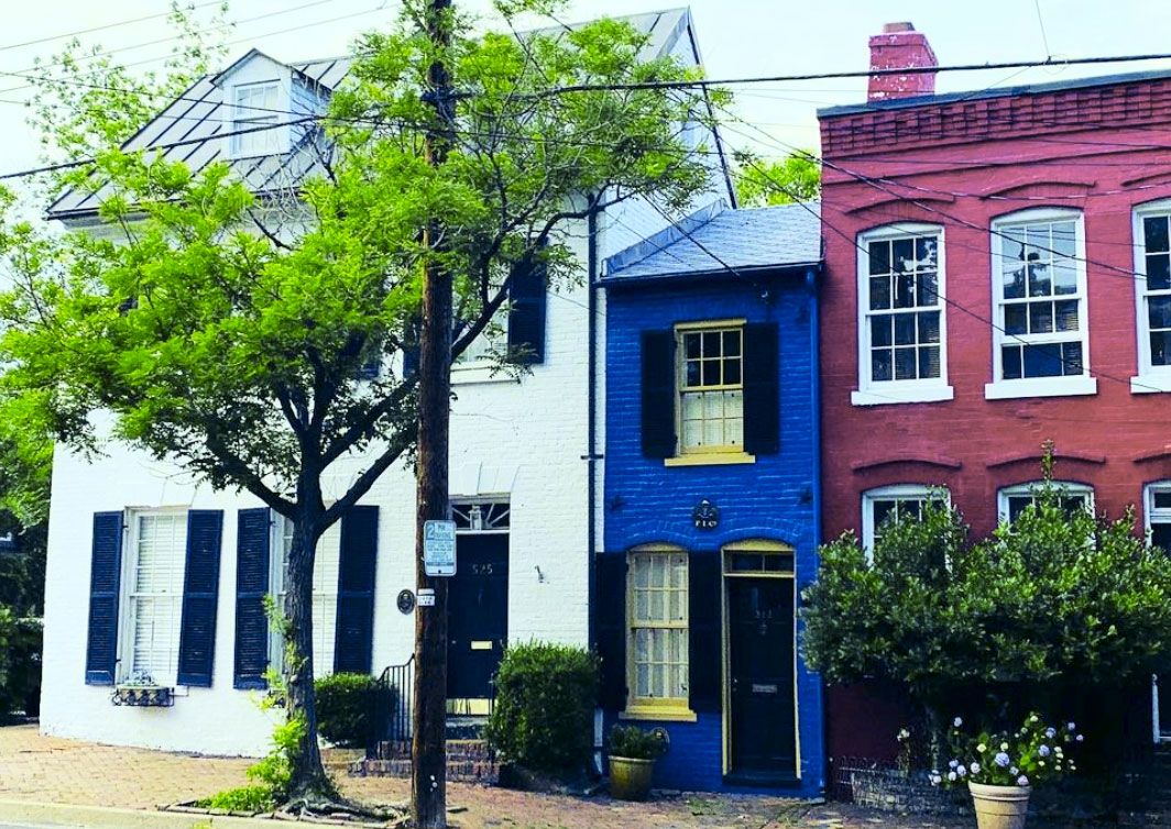 America&#039;s smallest house – The Spite House