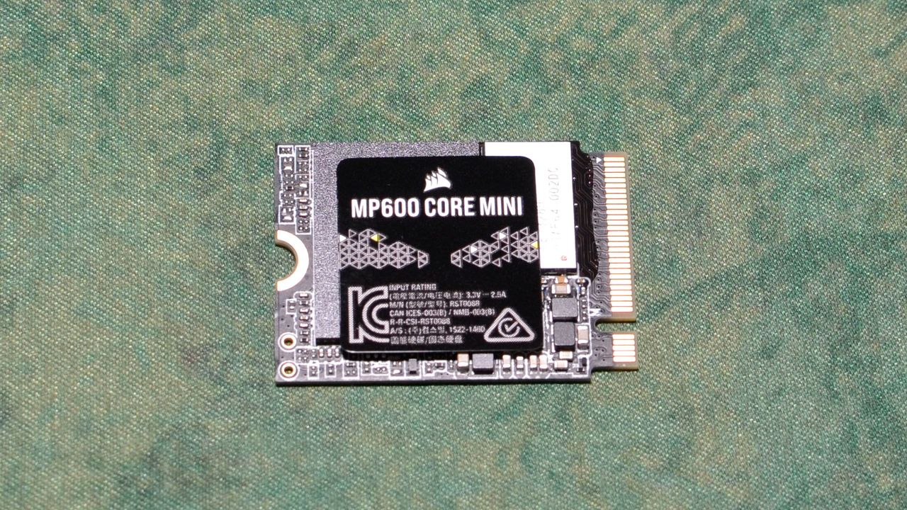 Corsair MP600 Core Mini