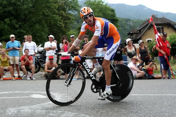 Denis Menchov (Rabobank) sporting bandages from his crashes on the previous stage.