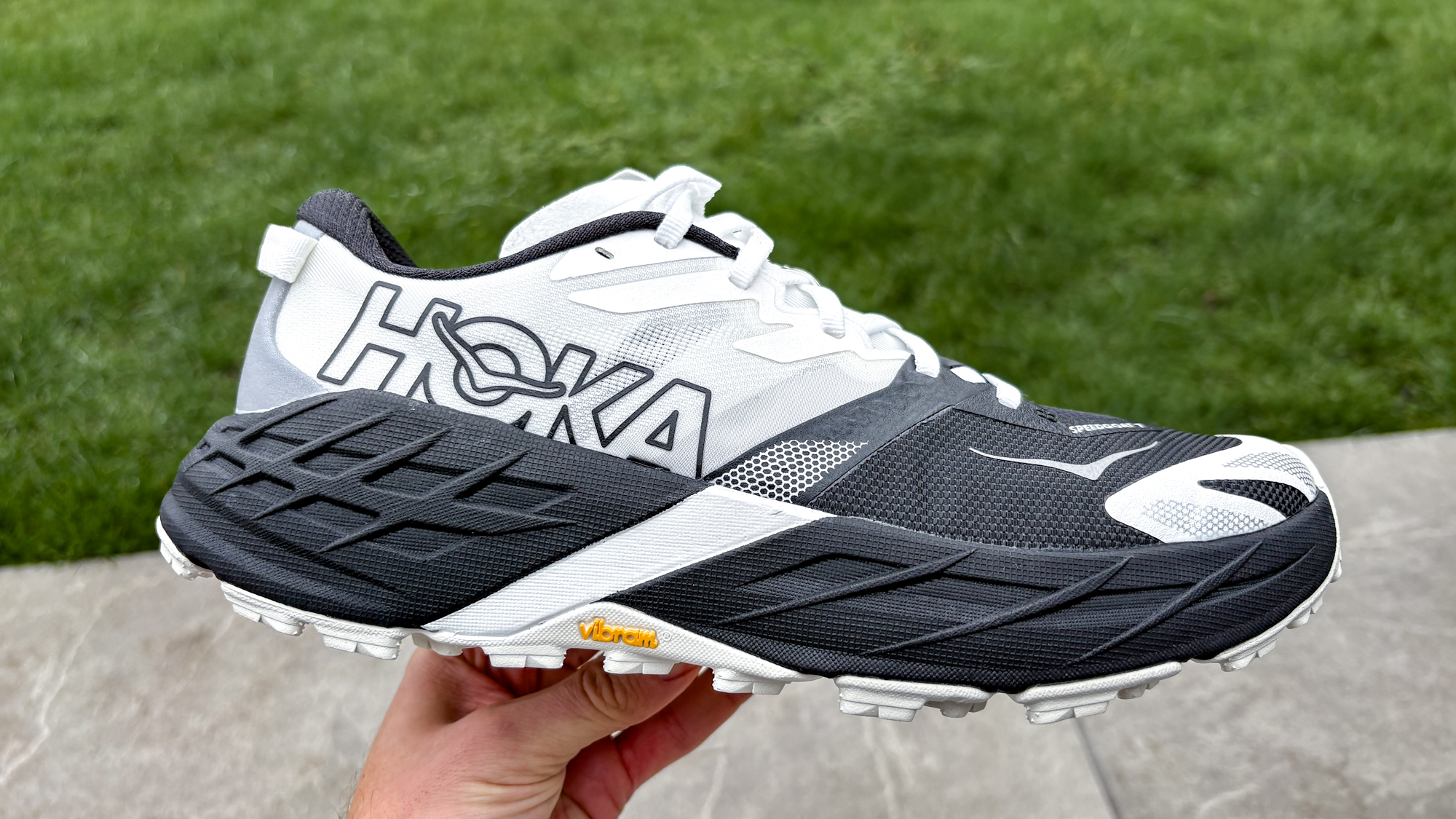 Hoka Speedgoat 7