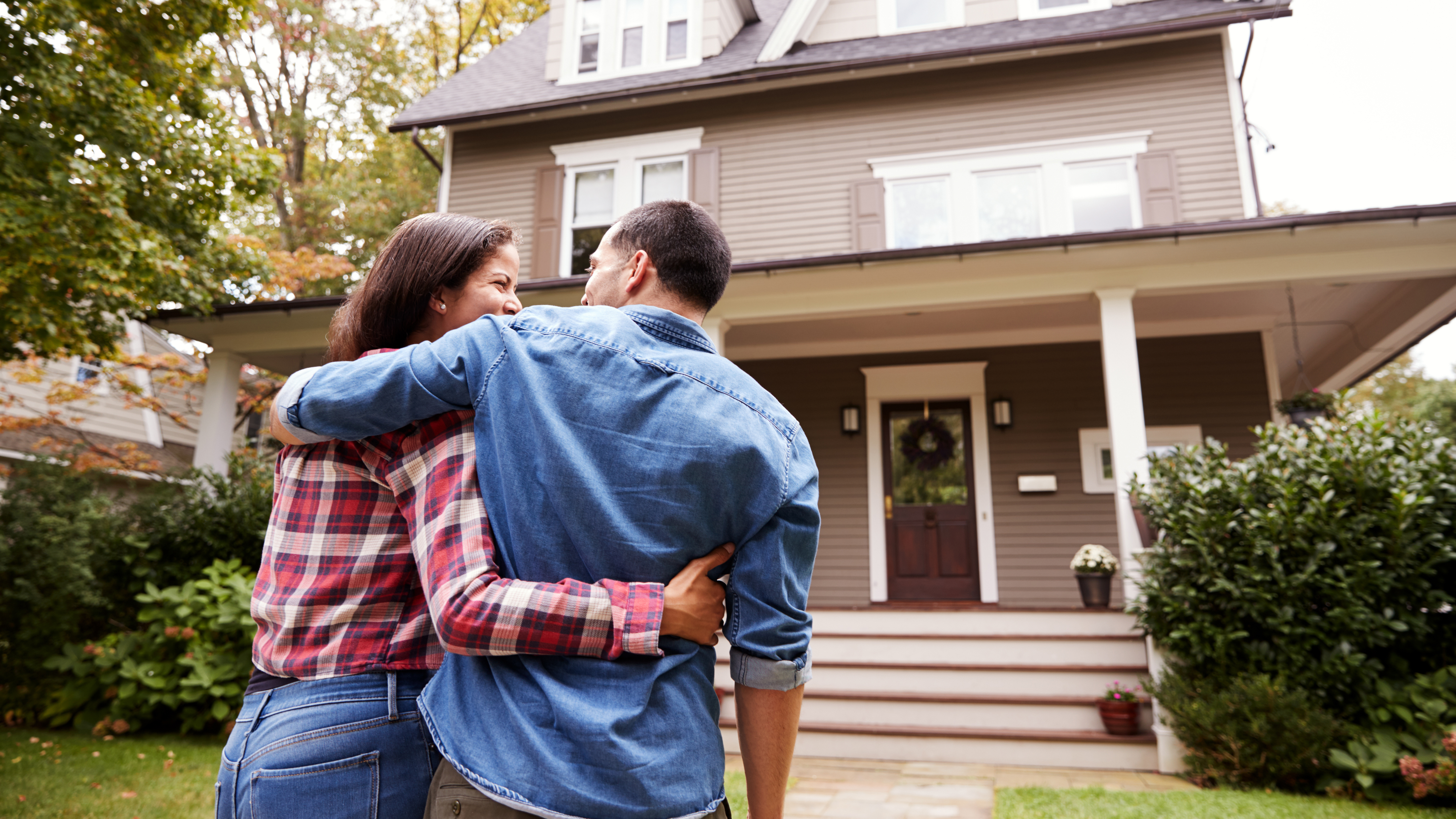 US housing market in recovery as home buyers return - how to take advantage of the upturn