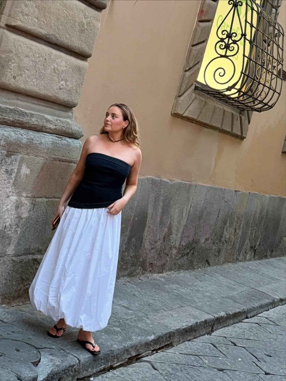 @laurencunningha.m Bubble skirt wears denim strapless top
