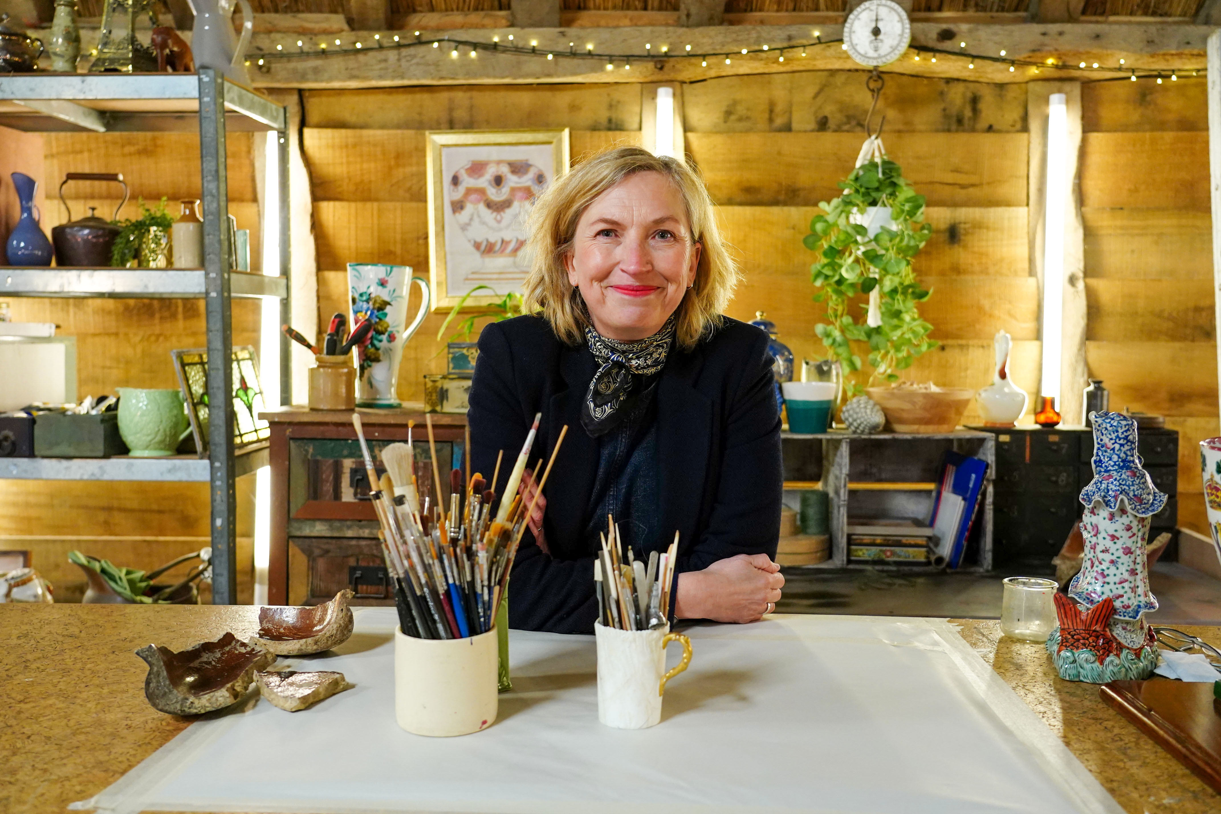 TV tonight Ceramics restorer Kirsten Ramsay.