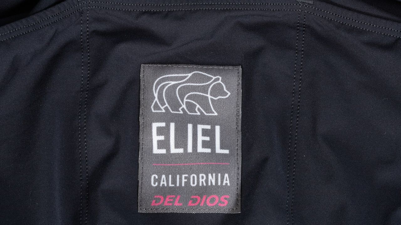 Eliel Del Dios Jersey branding in the centre of the rear