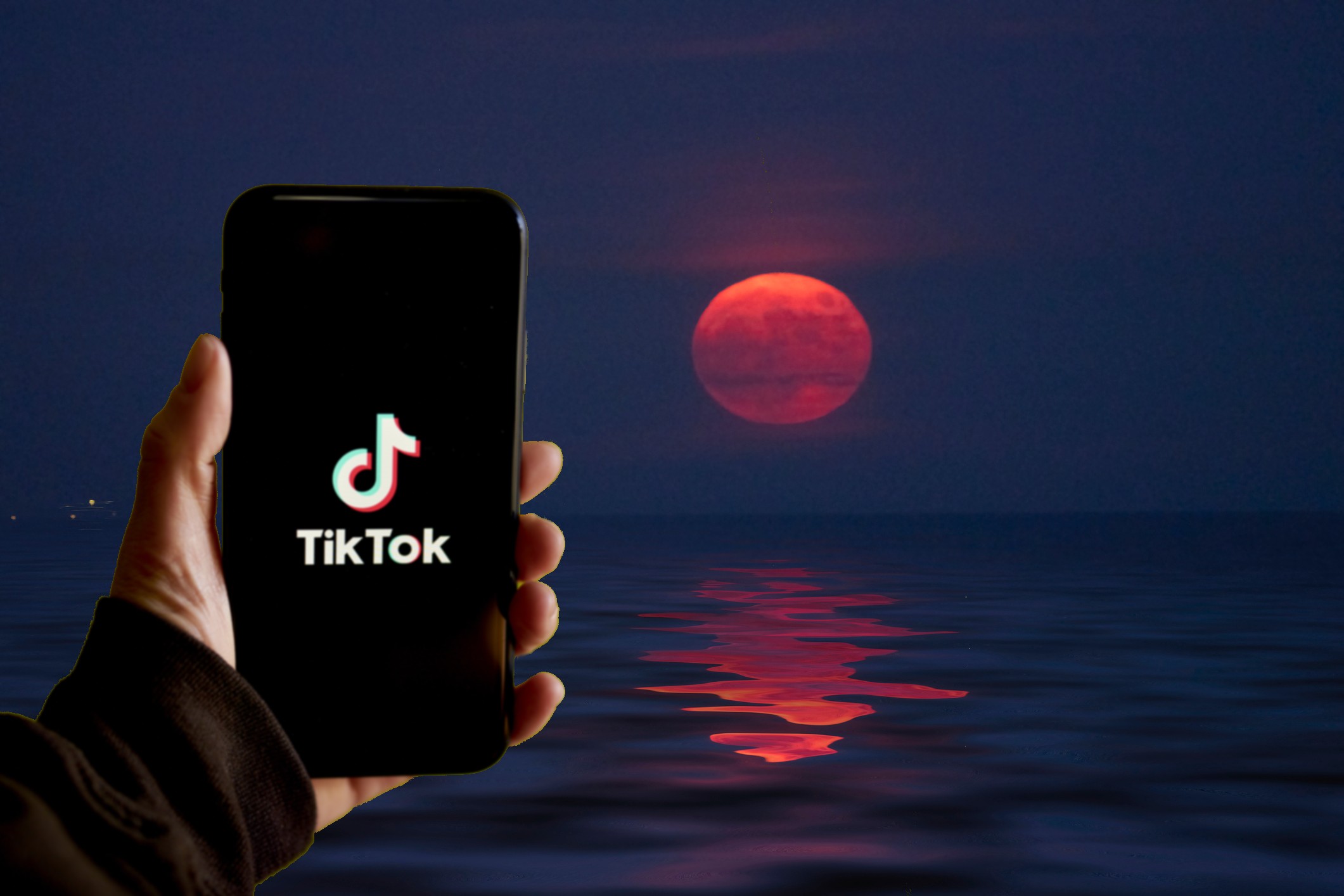 No, the moon phase can't help find your soulmate on TikTok