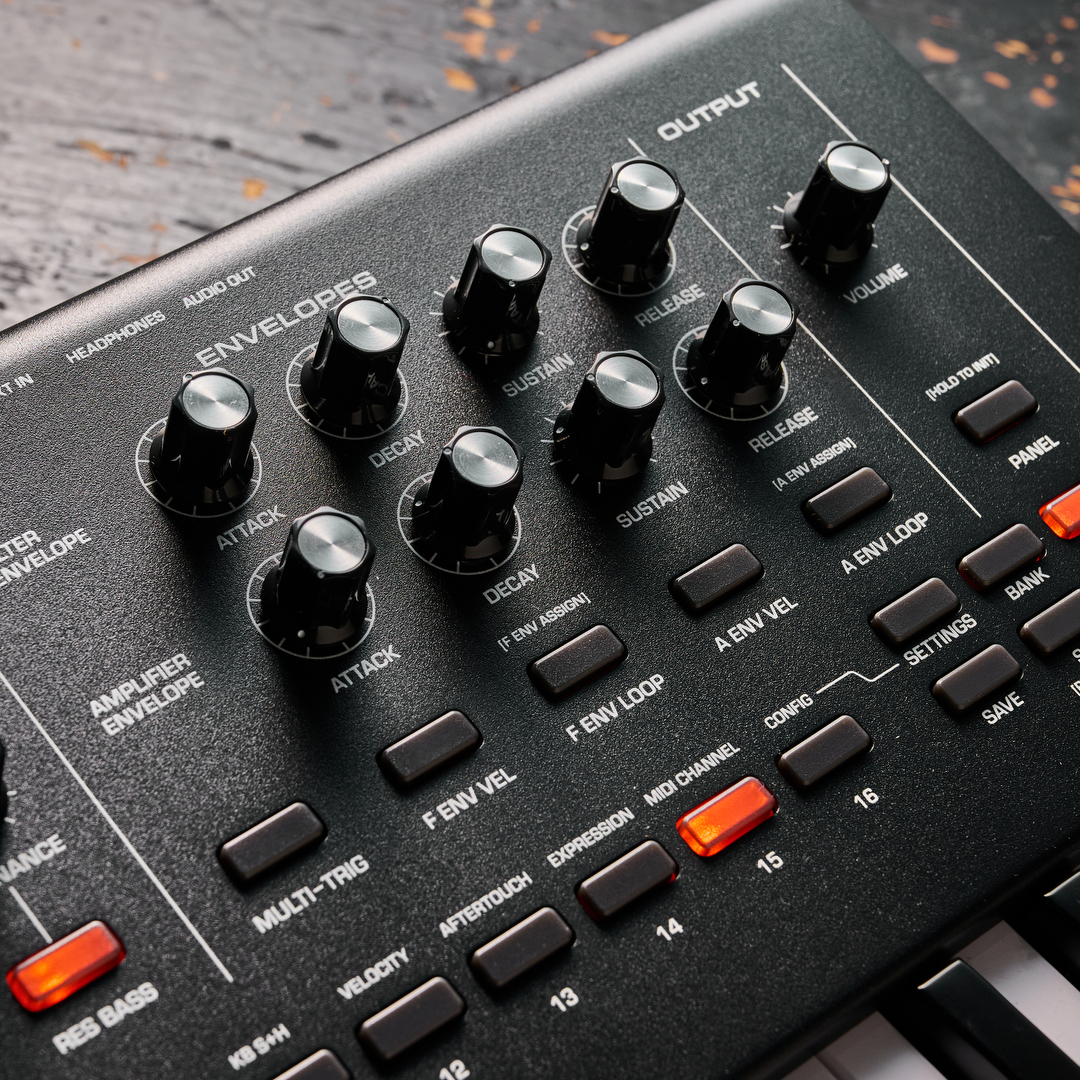 Moog Messenger