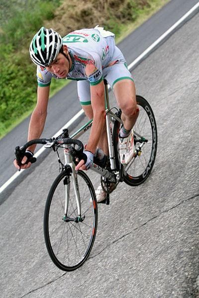 Gabriele Bosisio crashed in a descent when he was maglia rosa virtuale