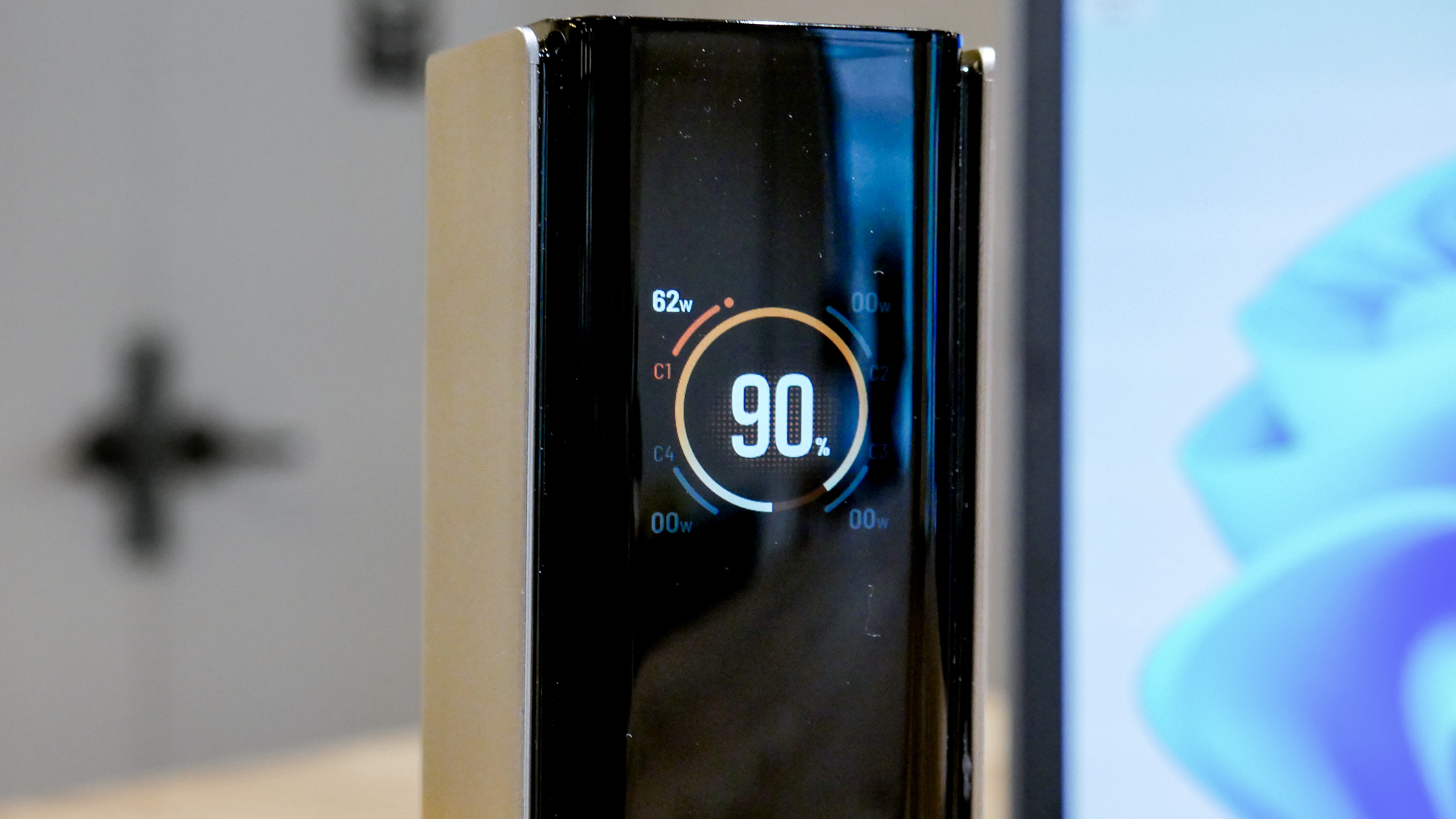 EcoFlow RAPID Pro Power Bank 27,650 showing charging speed.