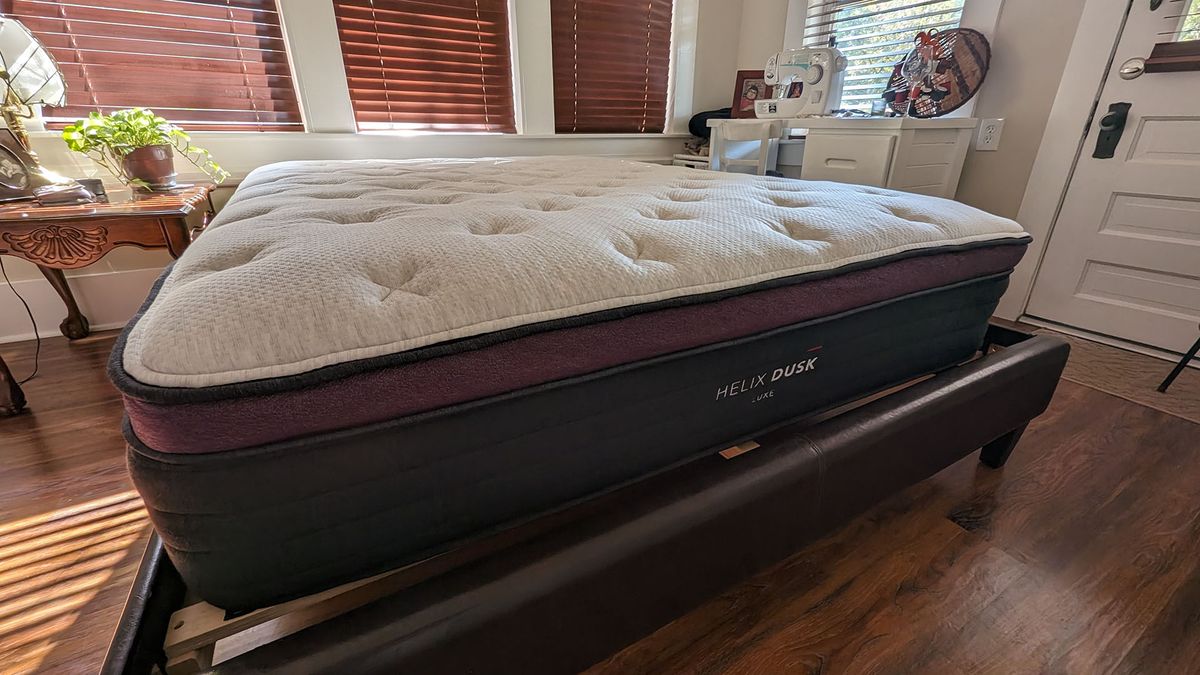 Helix Dusk Luxe mattress review a heavenly sleep experience for back