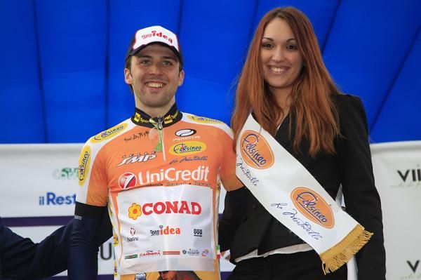 Andrea Palini (Team Idea) in the orange jersey