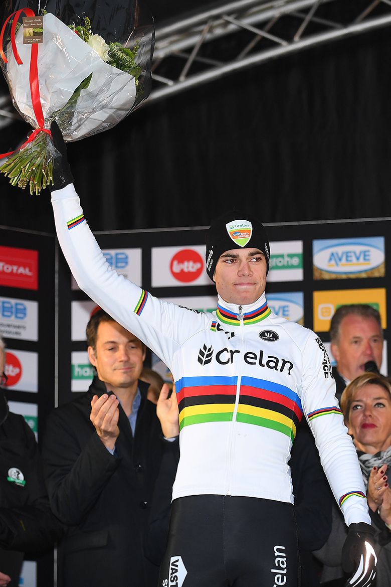 Wout Van Aert (Crelan - Vastgoedservice) on the podium in Gavere.