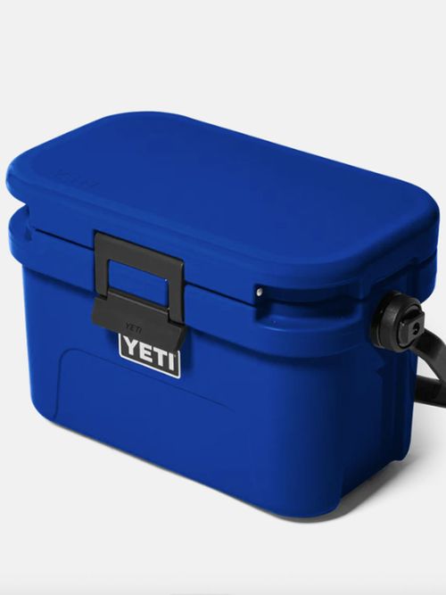 Roadie&reg; 8 Cool Box