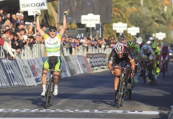 Simon Gerrans (GreenEdge) wins Milan-San Remo