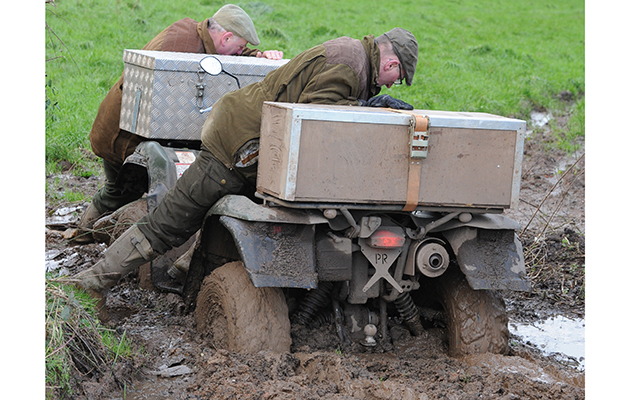 Things don&rsquo;t quite go to plan for the countrymen following the Albrighton and Woodland Hunt