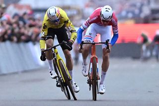 Superprestige Heusden-Zolder: Tibor Del Grosso surges past Wout van Aert at the line for a signature elite victory