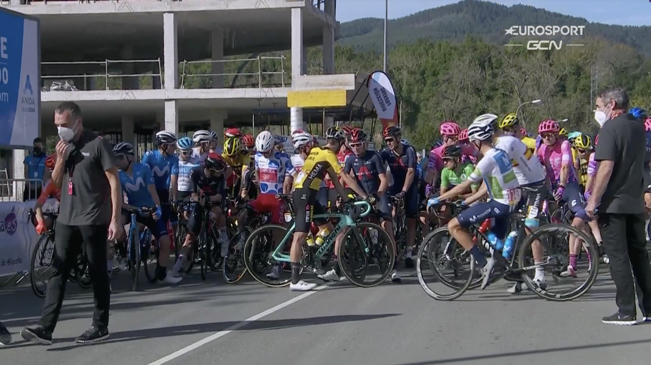 vuelta stage 11 protest