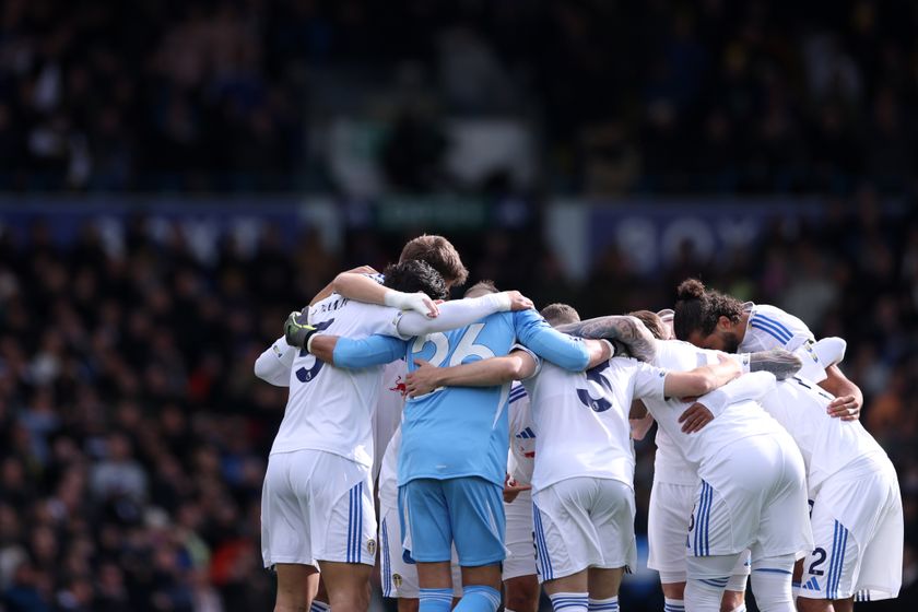 LEEDS, ENGLAND - OCTOBER 04: The players of Leeds United form a team huddle prior to kick-off ahead of the Premier League match between Leeds United and Tottenham Hotspur at Elland Road on October 04, 2025 in Leeds, England. (Photo by Michael Regan/Getty Images)