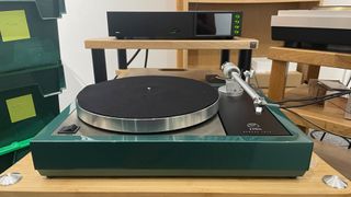 Linn Majik LP12 MC turntable