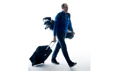 How to fly with golf clubs