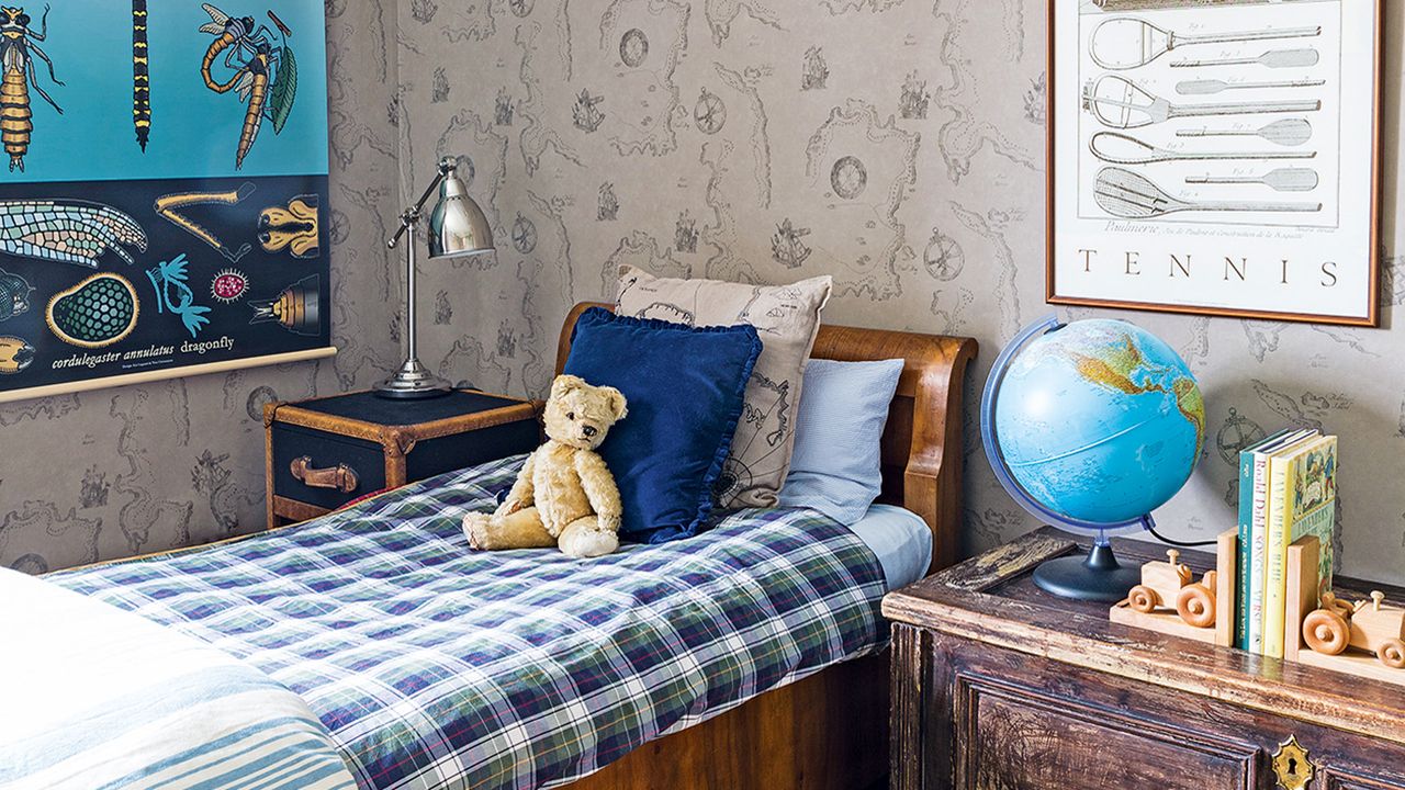 children&#039;s bedroom with bed and bedside table