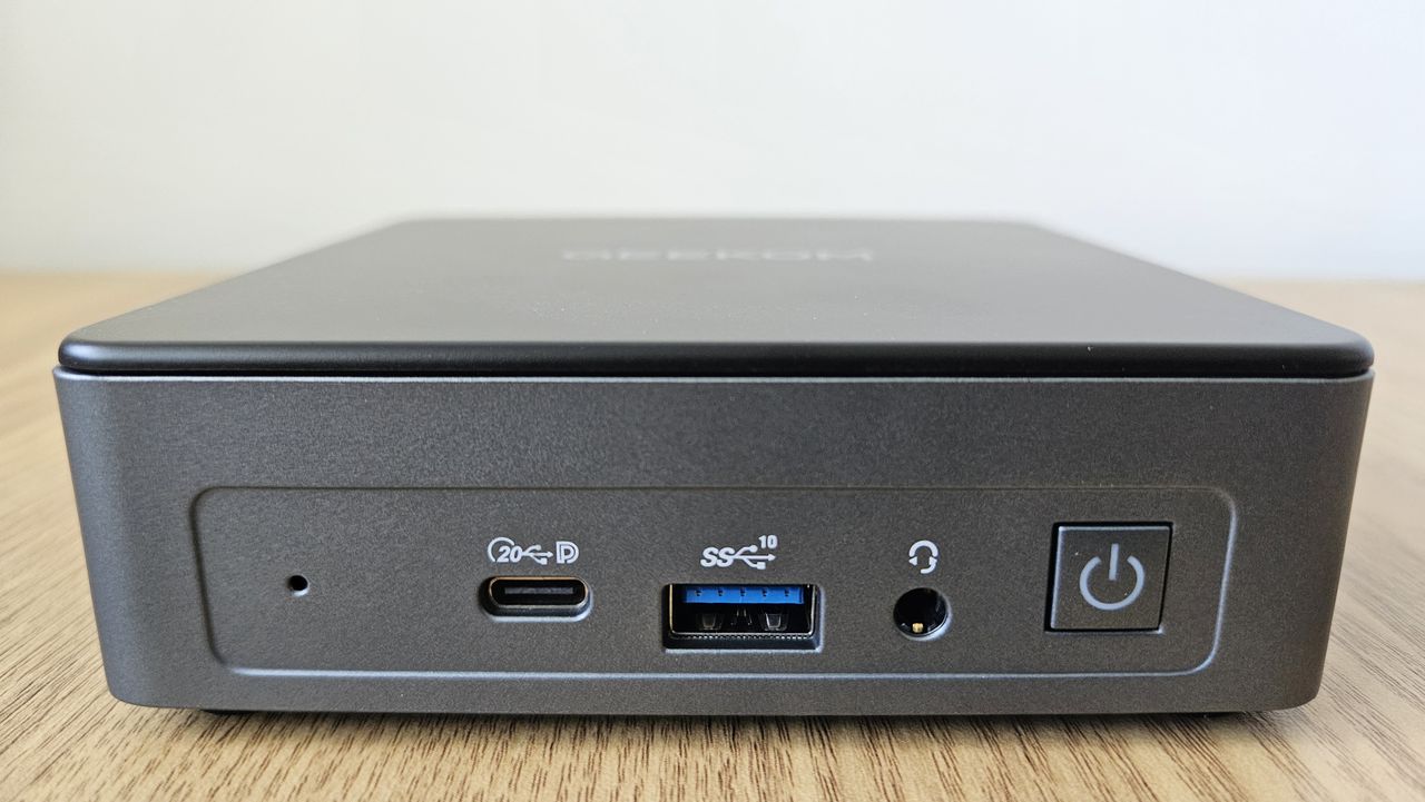 The Geekom Air12 2026 Edition on a desk
