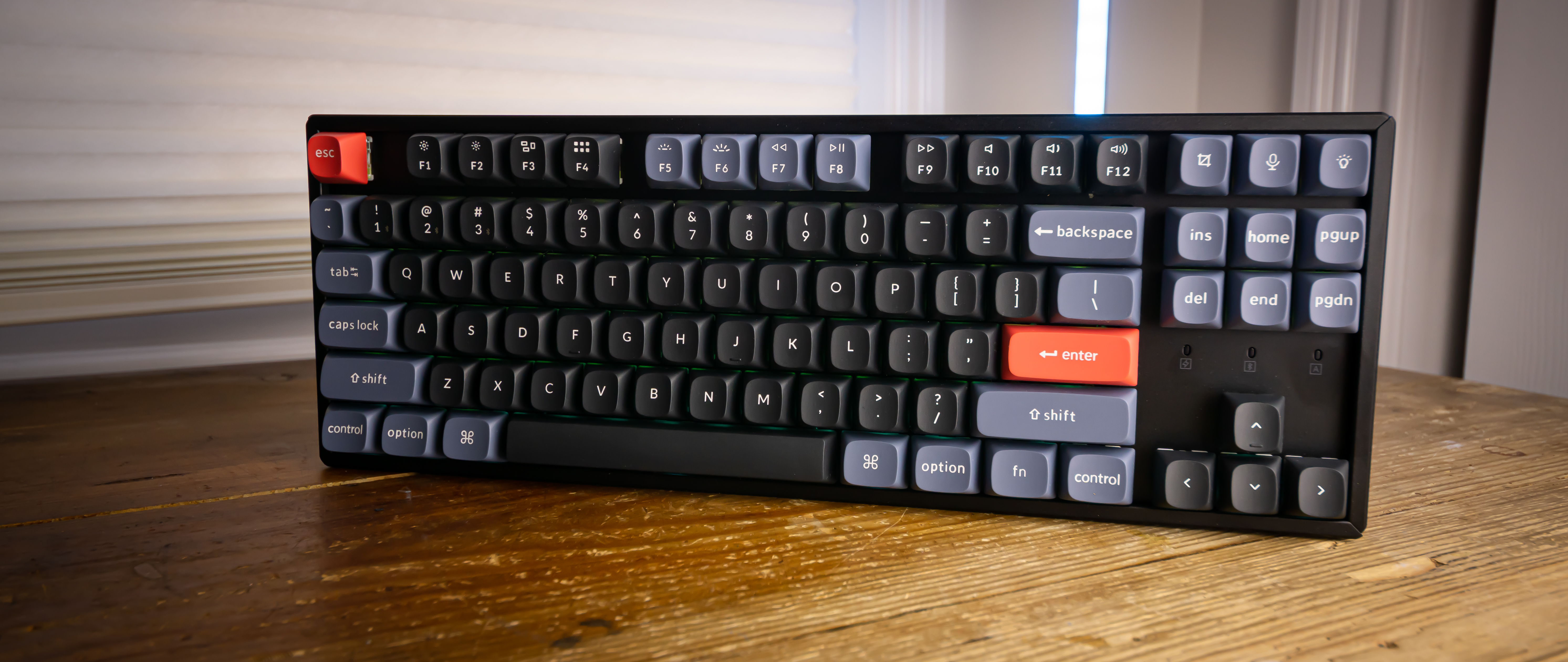 PBT vs ABS: Keycaps Explained - Overclockers UK