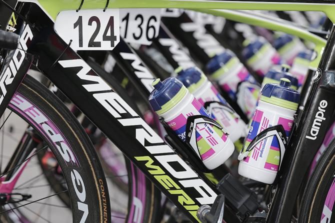 A line of bikes waiting for the Lampre riders