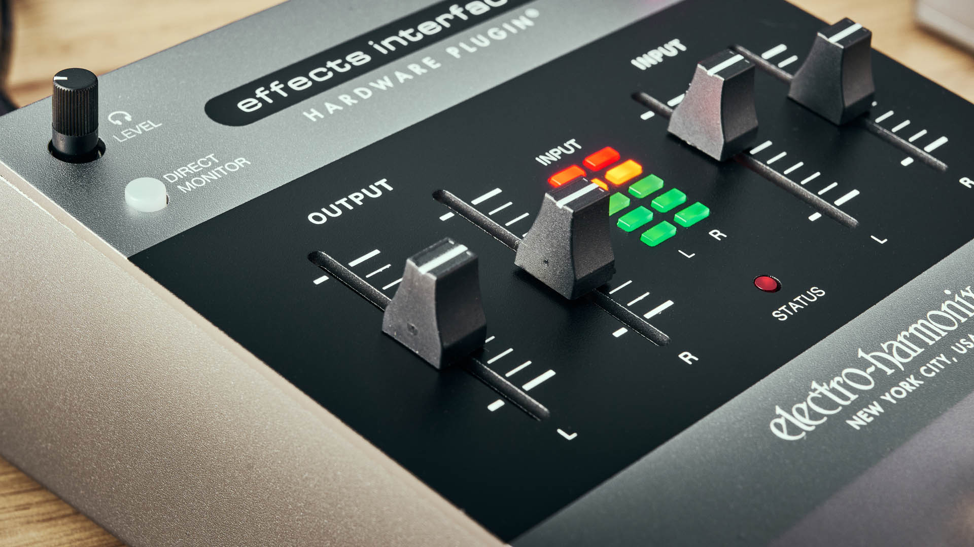 Electro-Harmonix Effects Interface Hardware Plugin is an ingenuous device for bridging the pedalboard-plugin gap