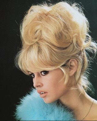 1960 hairstyle