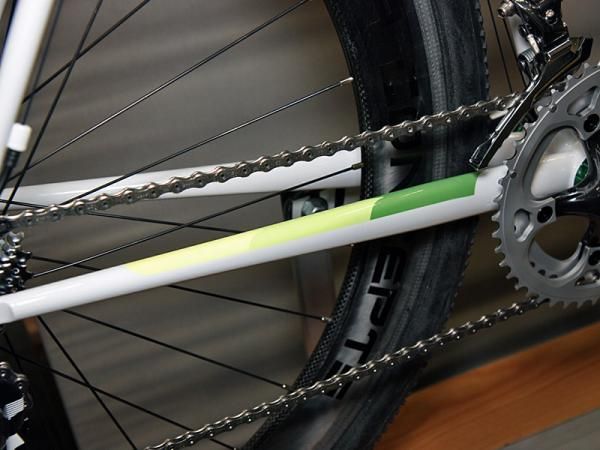 Better slap some protective tape on this chain stay before racing your Cielo CX Racer.