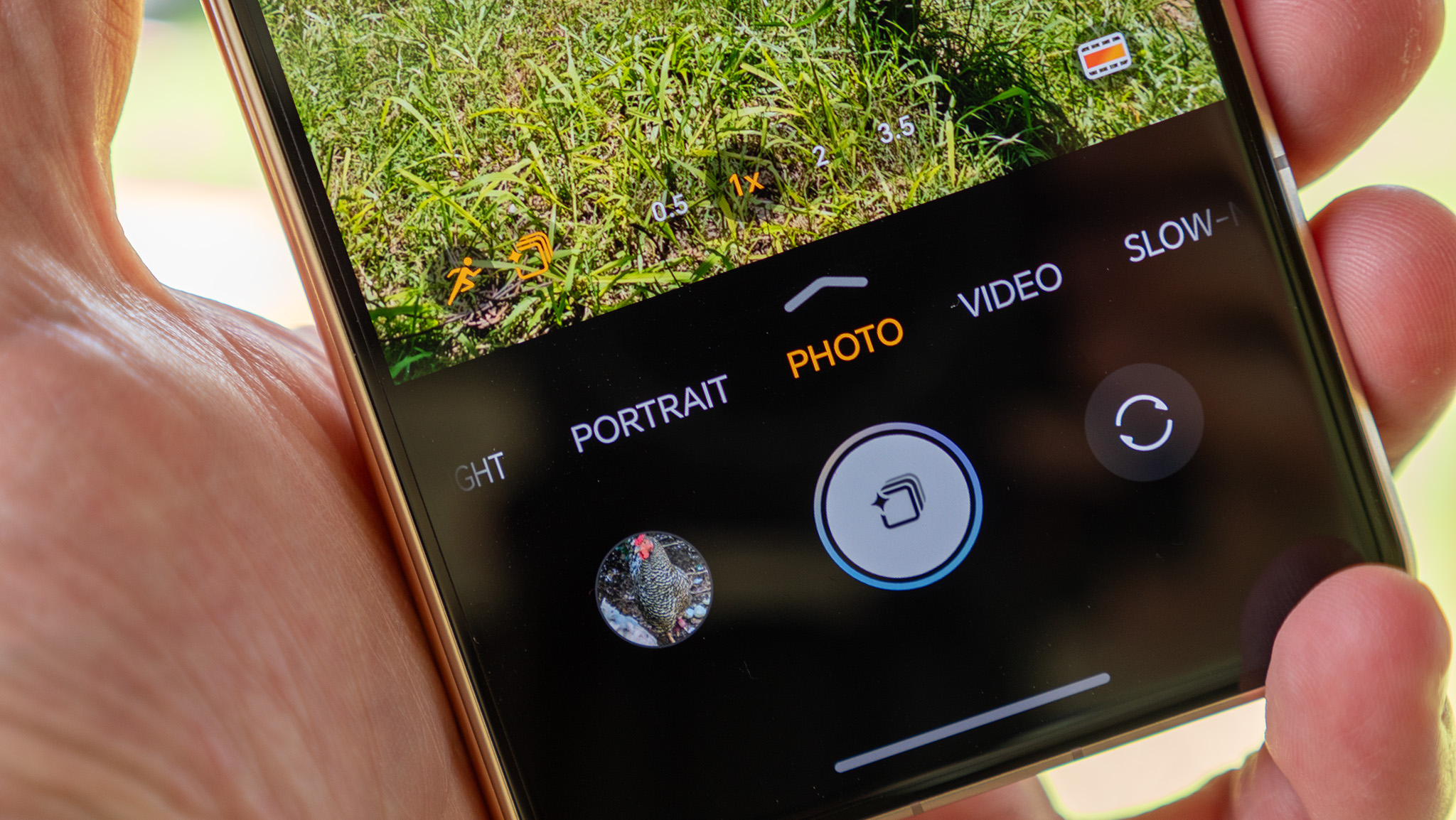 The camera viewfinder on the Honor Magic V5 with motion capture enhancement enabled
