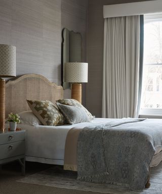 Neutral bedroom in Victorian house in London