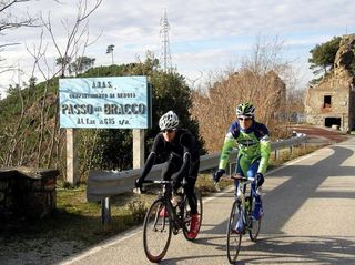 Michele Bartoli (l) trained with Ivan Basso over Christmas, here on the Passo del Bracco