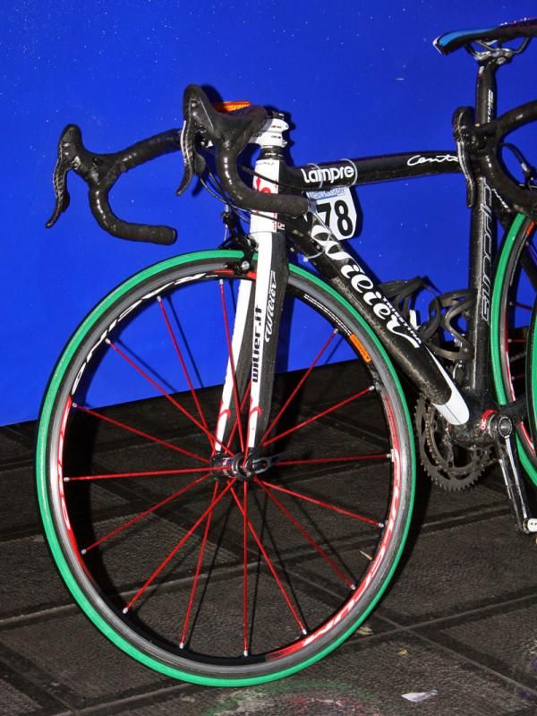 Lampre-Farnese Vini also used stock Fulcrum Racing Zero tubular wheels at Ronde van Vlaanderen.