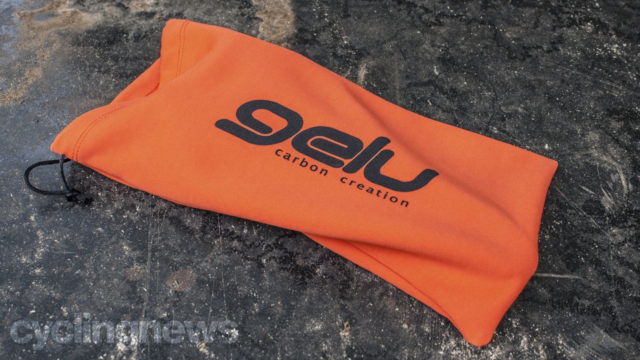 Gelu K-3 Carbon saddle