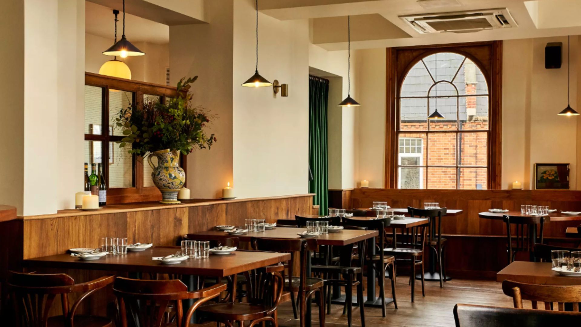 an image of the interior of the the waterman arms in Barnes which made the list for the top 50 pubs