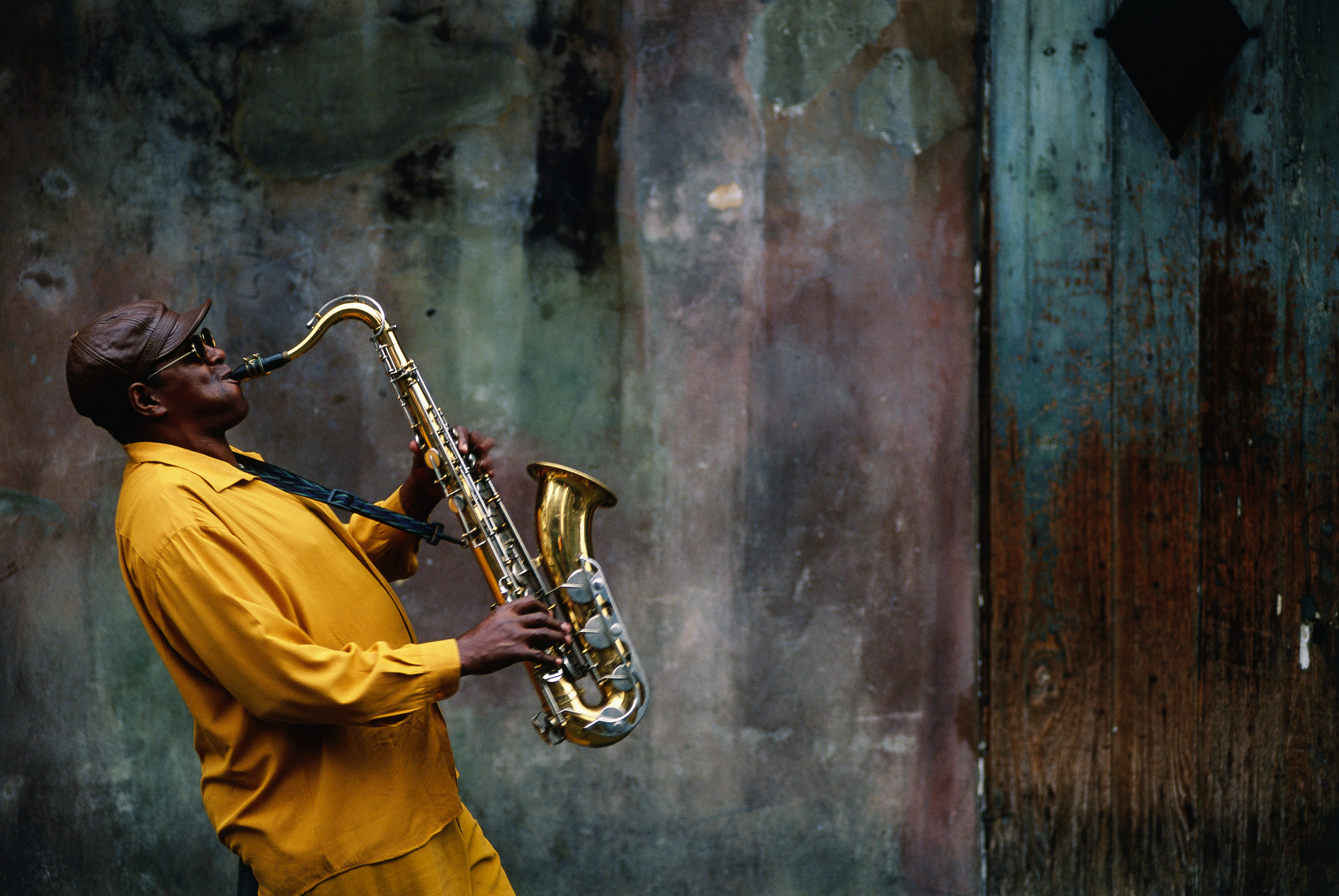 Man playing saxophone 
