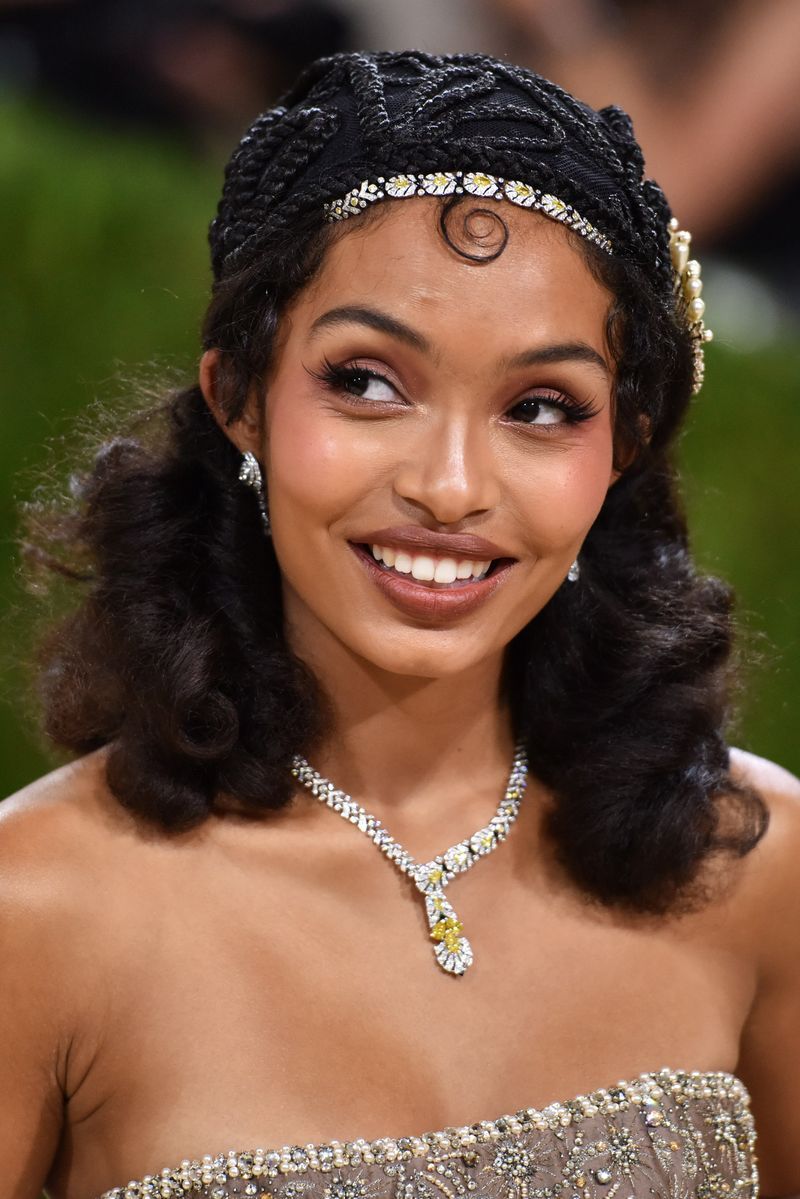 new york, new york september 13 yara shahidi attends 2021 costume institute benefit in america a lexicon of fashion at the metropolitan museum of art on september 13, 2021 in new york city photo by sean zannipatrick mcmullan via getty images